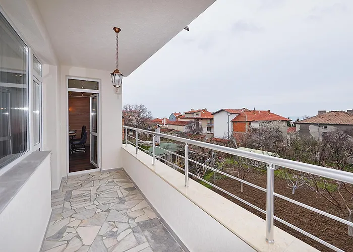 Апартамент Luxury Saint George Beauty And Style Свети Влас